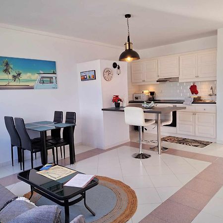 Sunny Tenerife Apartment - Ocean Views 塔科龙特 外观 照片