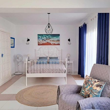 Sunny Tenerife Apartment - Ocean Views 塔科龙特 外观 照片