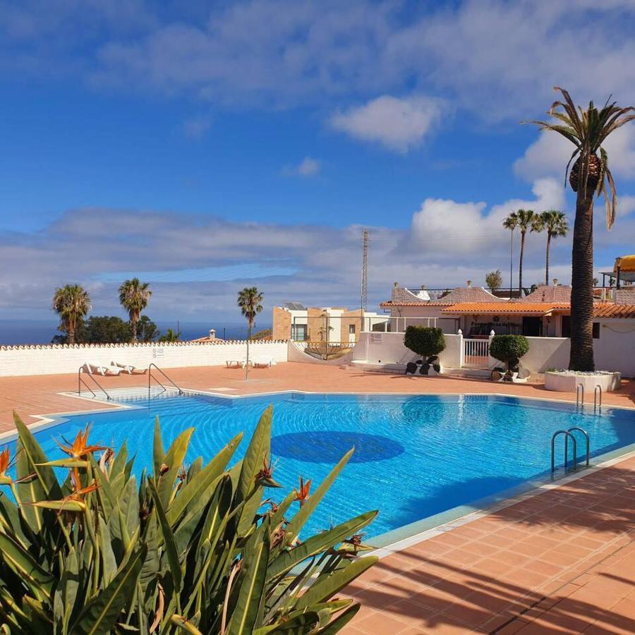 Sunny Tenerife Apartment - Ocean Views 塔科龙特 外观 照片