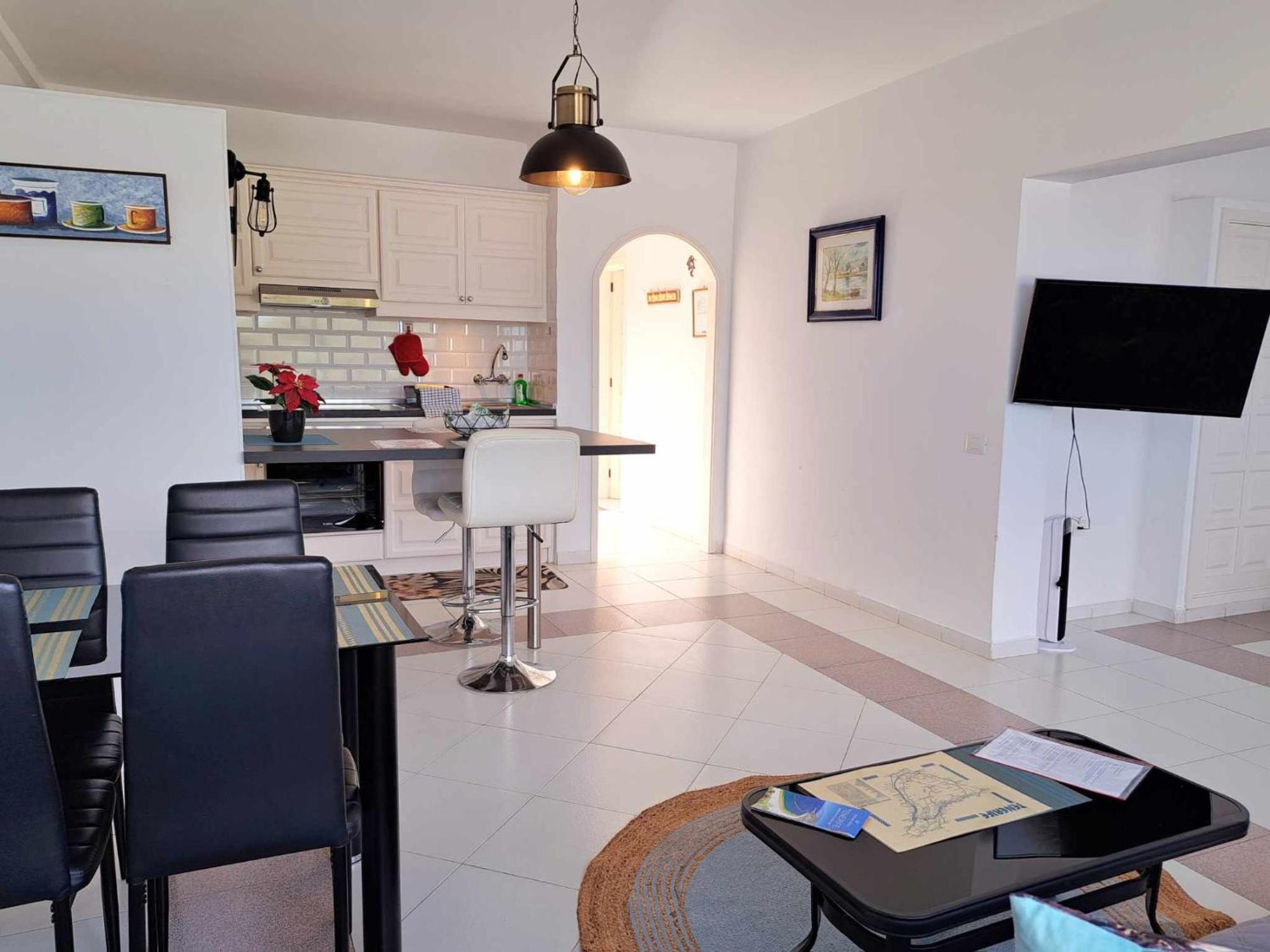 Sunny Tenerife Apartment - Ocean Views 塔科龙特 外观 照片
