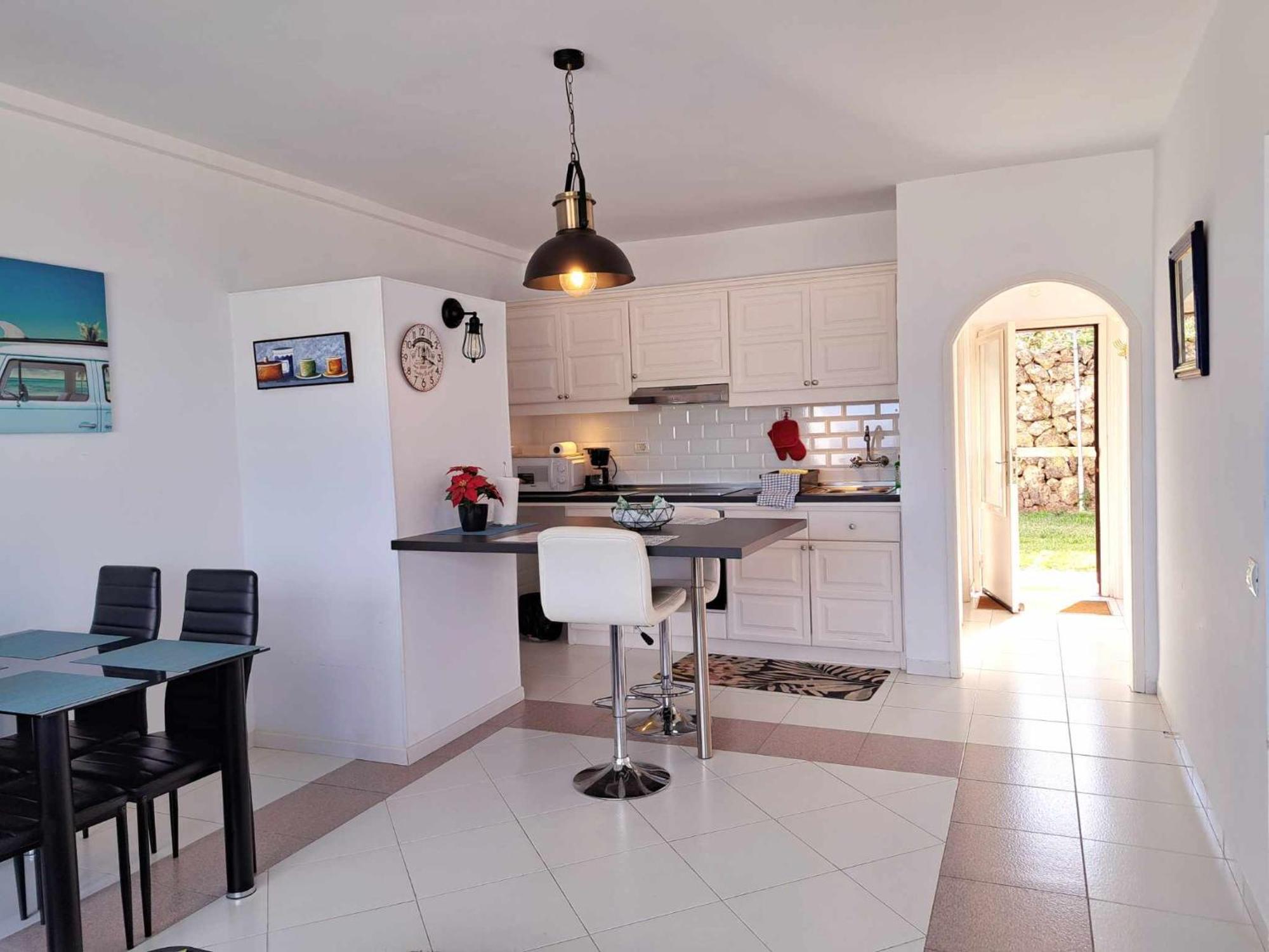 Sunny Tenerife Apartment - Ocean Views 塔科龙特 外观 照片